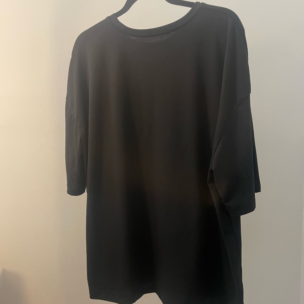 Oversized Tee - Picture 5 of 6